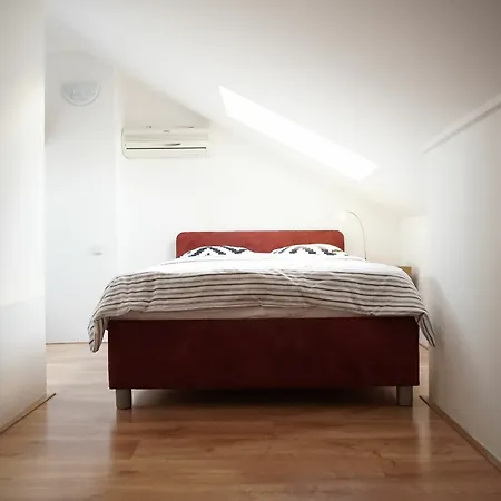 Attic Flat With Amazing Terrace Appartement